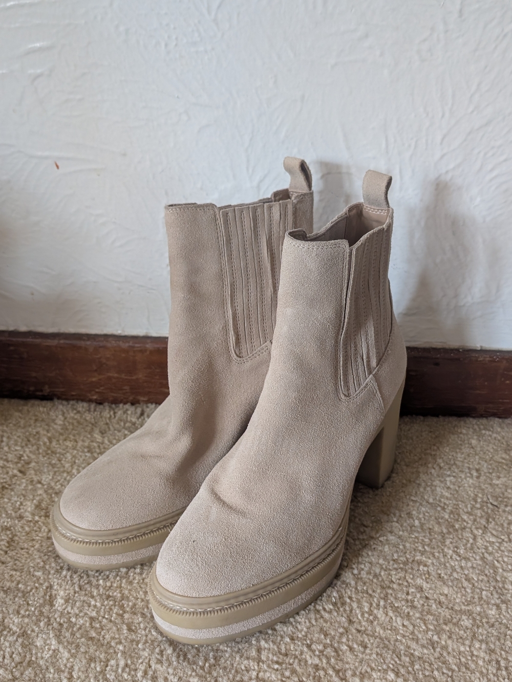 Steve Madden Lenny Beige Suede Platform Ankle Boots